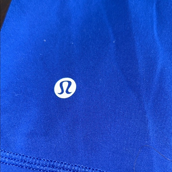 Lululemon mesh tank size 6 - Picture 3 of 10